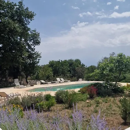 Trullo Quercia 度假居 奥斯图尼